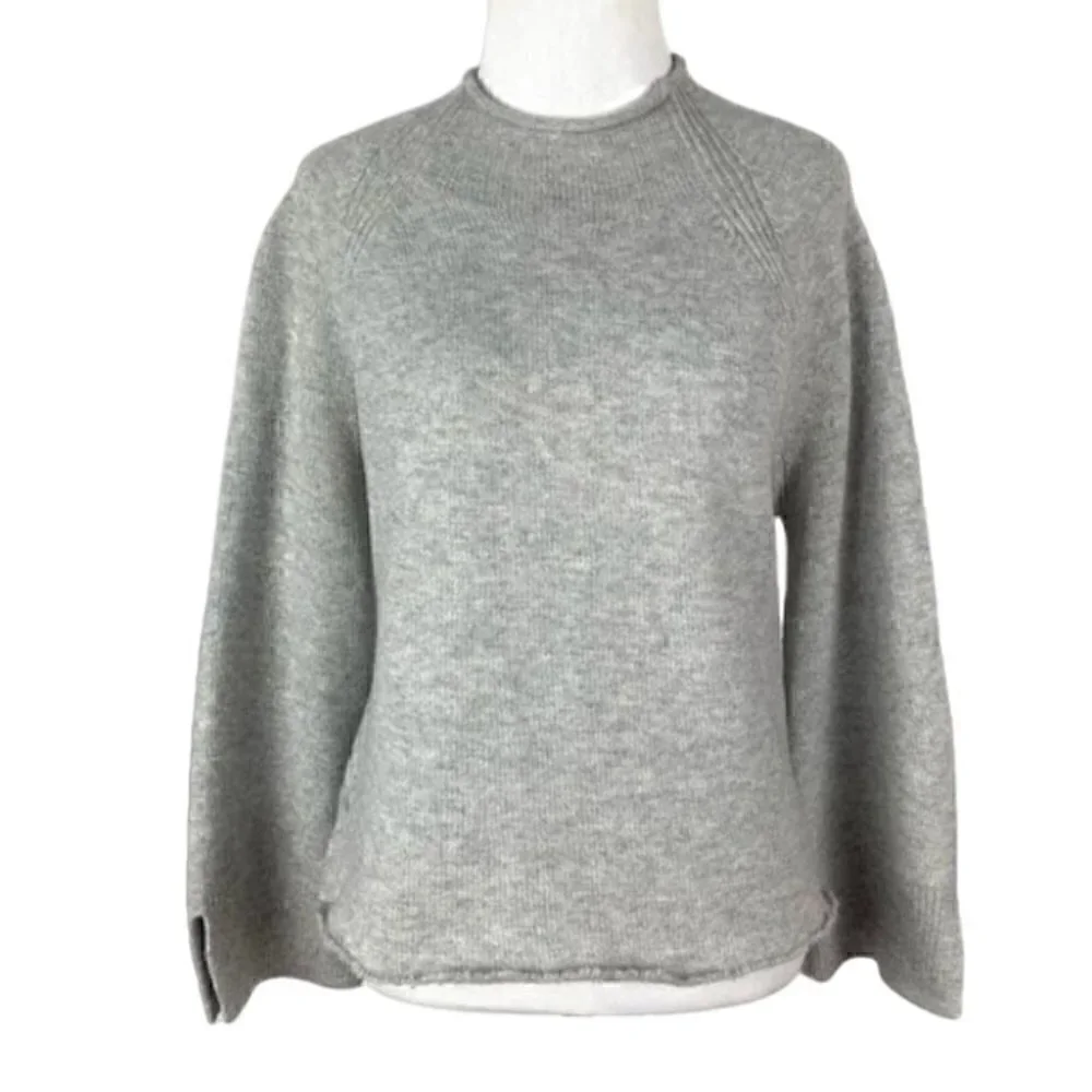 Ann Taylor loft sweater sz SP Gray raw wool blend